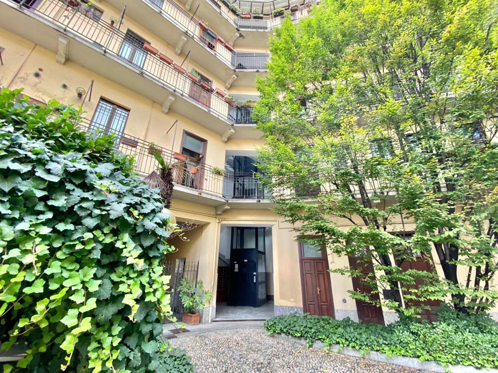 Grazioso Appartamento Nel Cuore Del Tran Tran Di Milano, Perfetto Per Amici E Famiglie, Vicino A Metropolitana Exterior photo